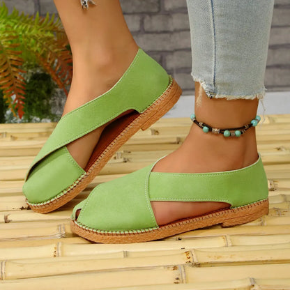 Women’s Crisscross Closed-Toe Flat Sandals