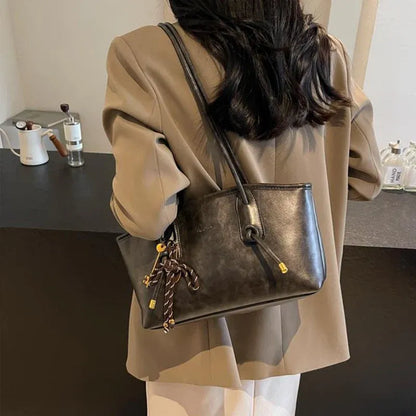 Women’s Vintage-Style Faux Leather Shoulder Tote Bag