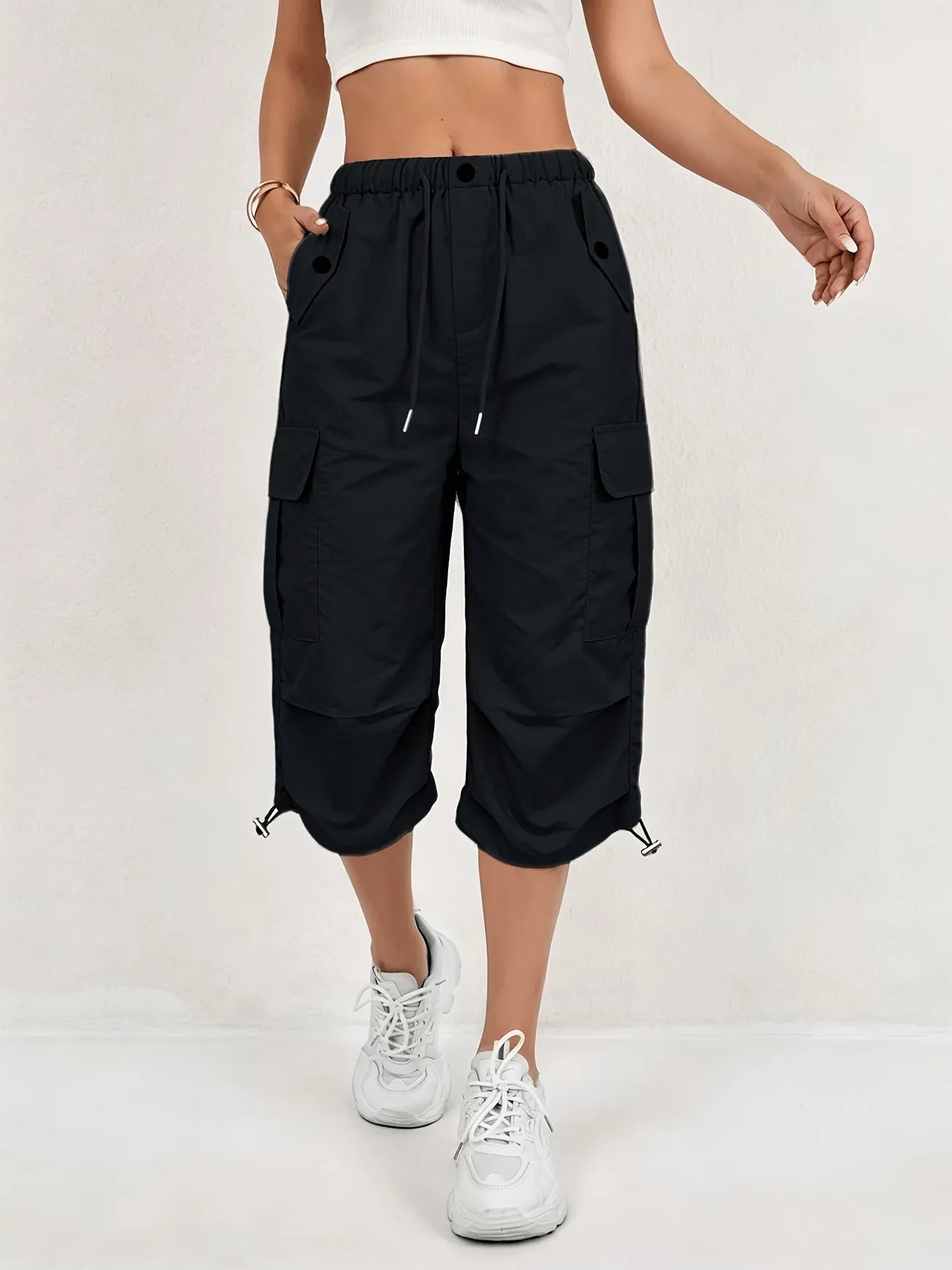 Women’s High-Waist Cargo Capri Pants