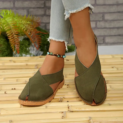 Women’s Crisscross Closed-Toe Flat Sandals