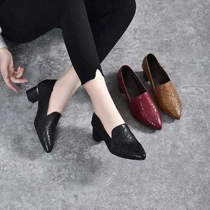 Women’s Embroidered Pointed Toe Block Heel Pumps