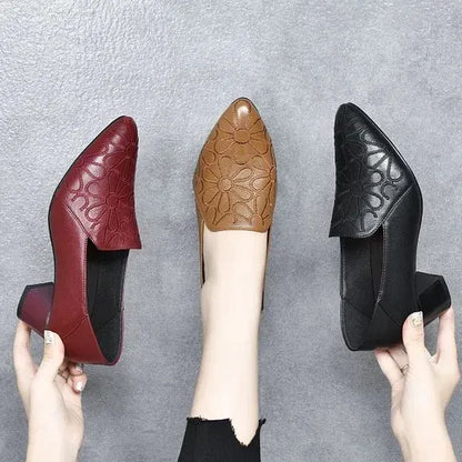 Women’s Embroidered Pointed Toe Block Heel Pumps
