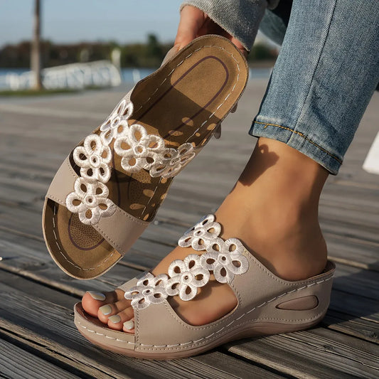 Women’s Floral Cutout Comfort Slide Sandals