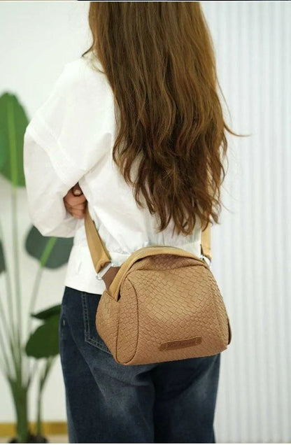 Women’s Woven-Look Shell Crossbody Bag