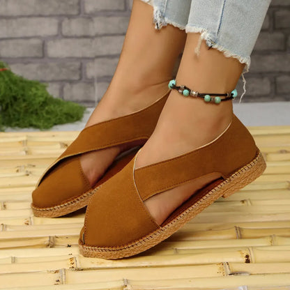 Women’s Crisscross Closed-Toe Flat Sandals