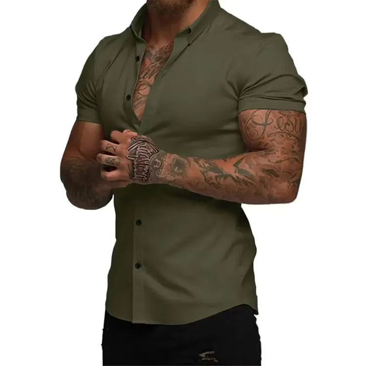 Men’s Muscle Fit Short Sleeve Button-Down Shirt