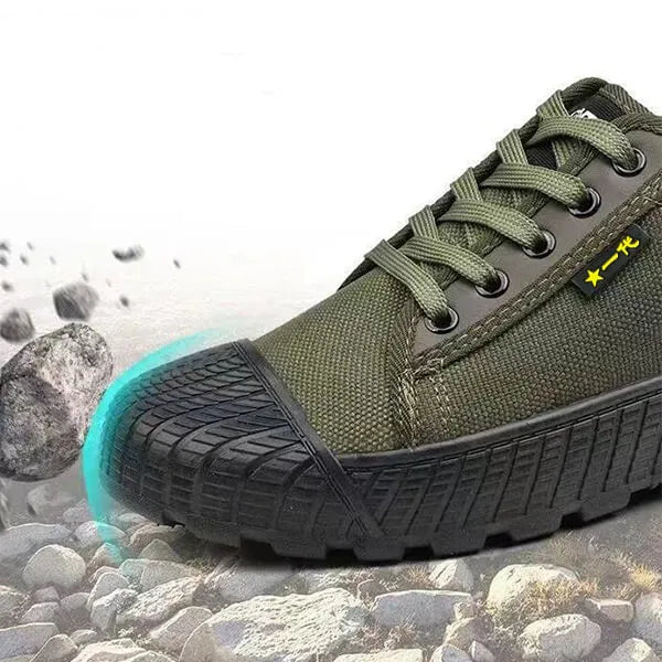 Men’s Rugged Low-Top Lace-Up Sneakers