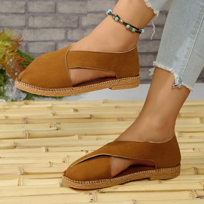Women’s Crisscross Closed-Toe Flat Sandals