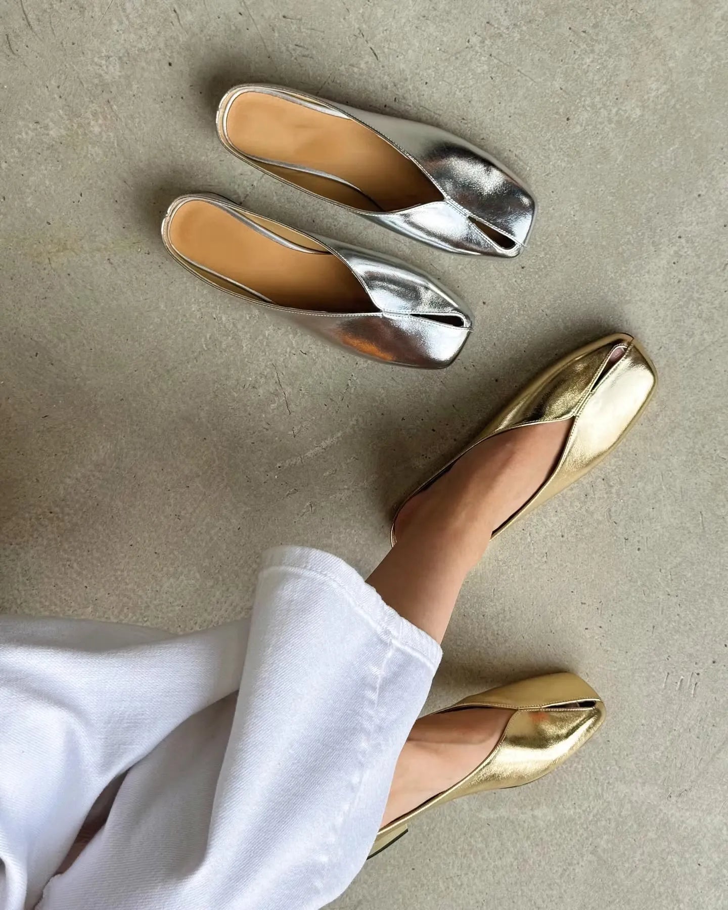 Women's Split Toe Slip-On Sandals