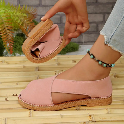 Women’s Crisscross Closed-Toe Flat Sandals