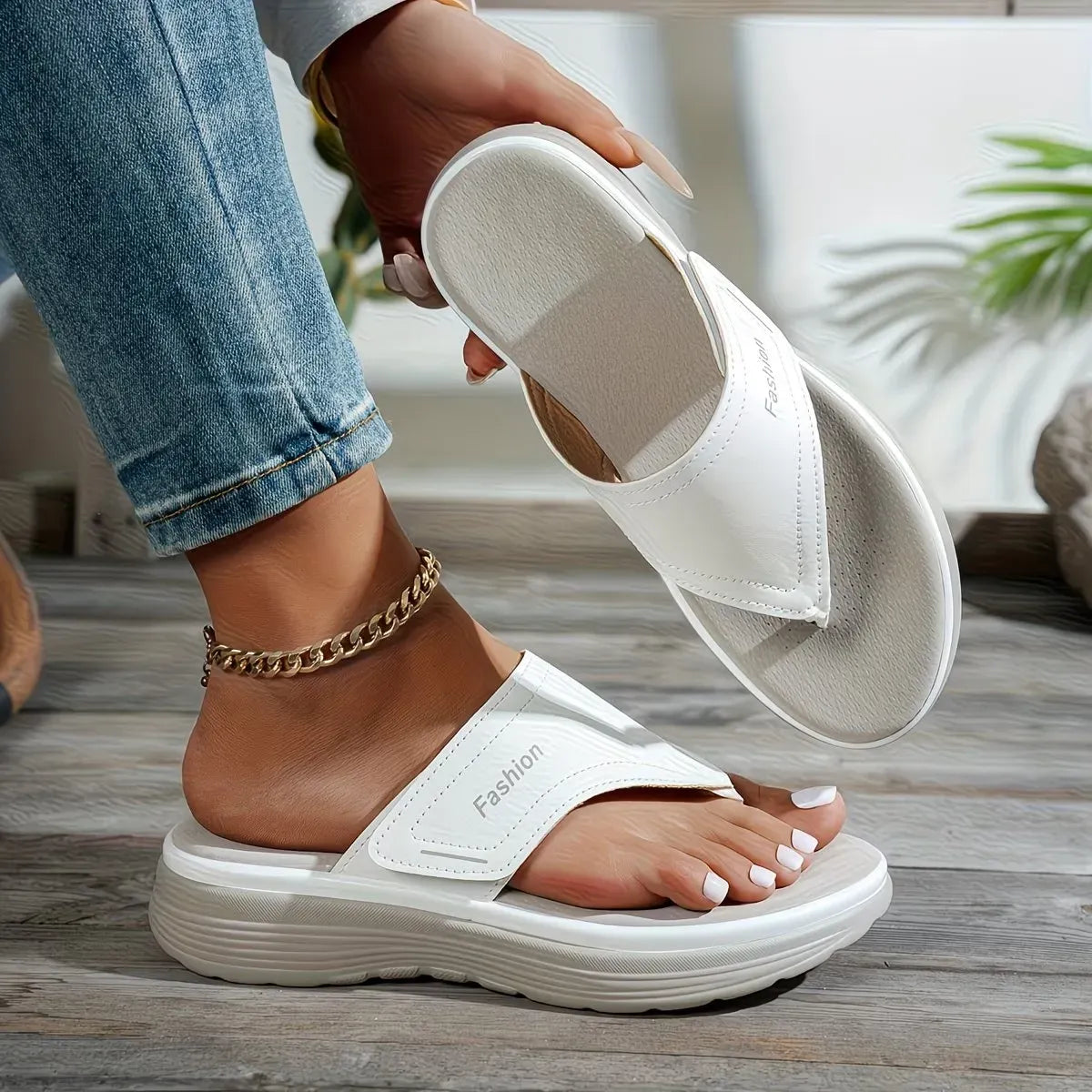 Women’s Thick Sole Comfort Flip-Flop Sandals