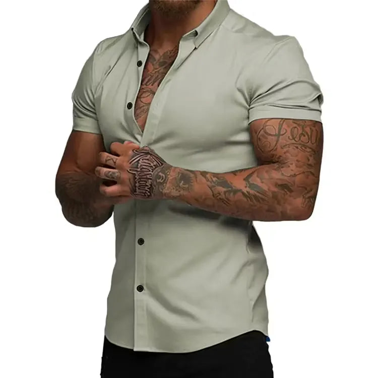 Men’s Muscle Fit Short Sleeve Button-Down Shirt