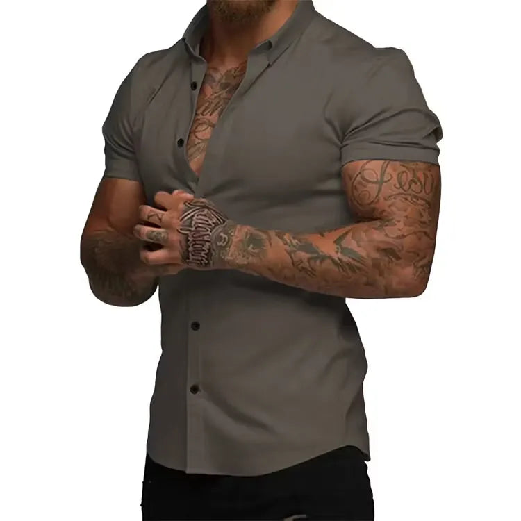 Men’s Muscle Fit Short Sleeve Button-Down Shirt
