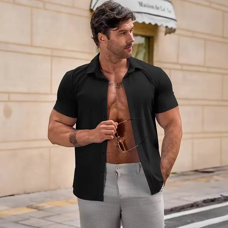 Men’s Muscle Fit Short Sleeve Button-Down Shirt