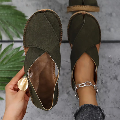 Women’s Crisscross Closed-Toe Flat Sandals