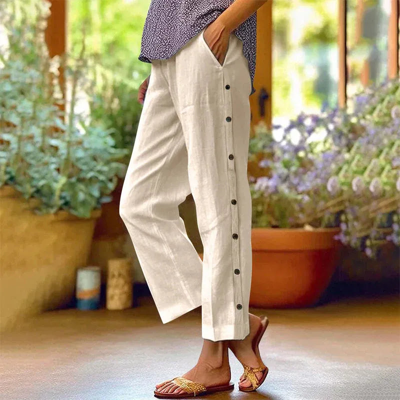 Women’s Side Button Cropped Pants