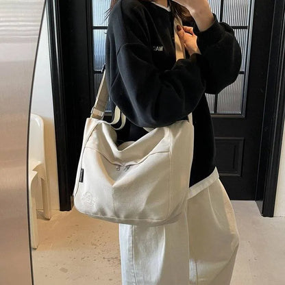 Women’s Large Canvas Shoulder Bag
