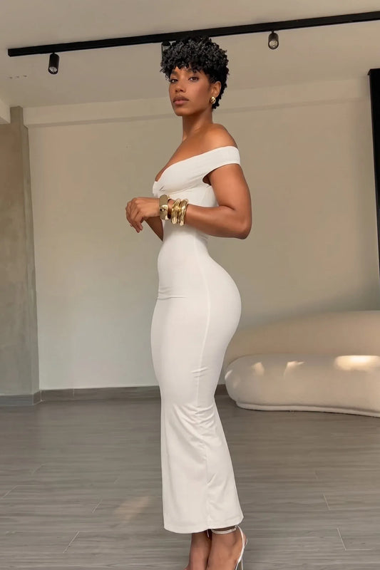Women’s Off-Shoulder Curve-Hugging Maxi Dress