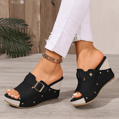 Women’s Buckle Strap Platform Wedge Sandals