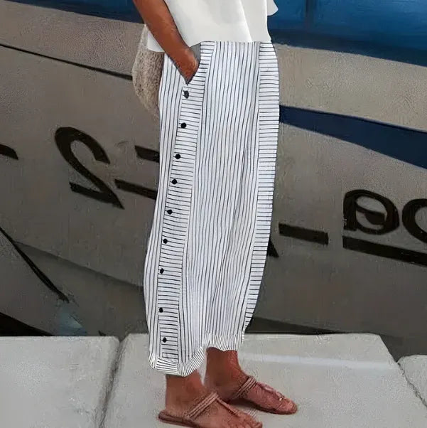 Women’s Striped Button Detail Cropped Pants