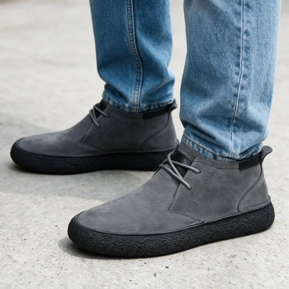 Men’s Classic Lace-Up Chukka Shoes