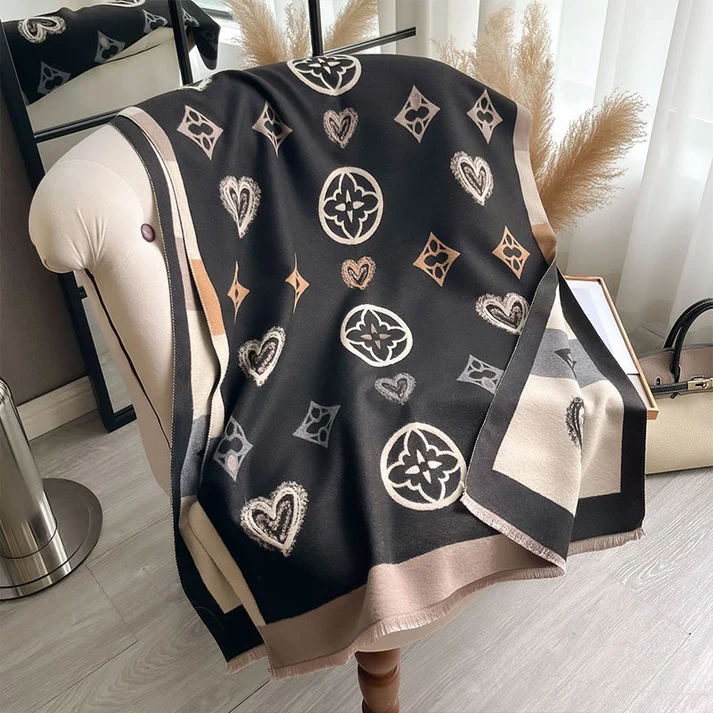 Women's Patterned Shawl