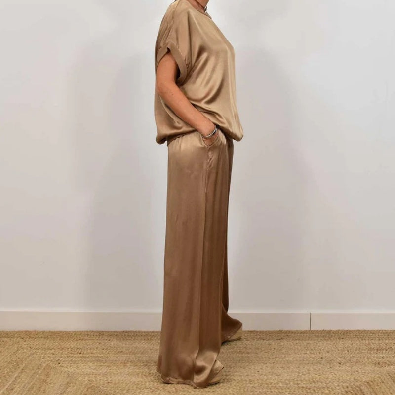 Women's Two-Piece Top and Wide-Leg Pants Set