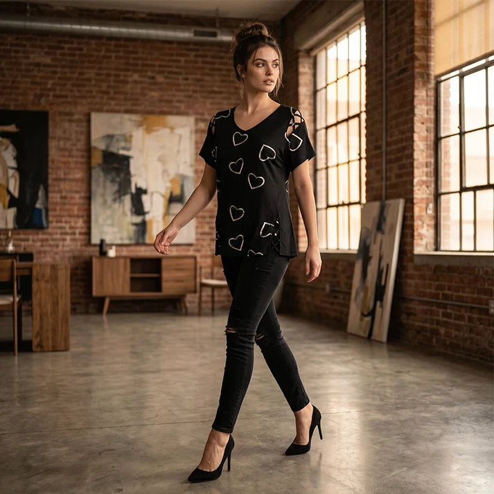 Women's Heart Print V-Neck Top