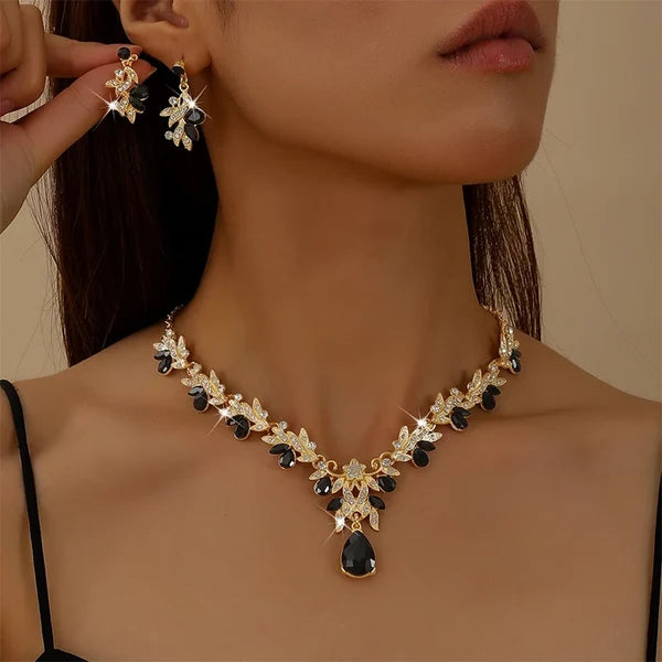 Teardrop Necklace and Earrings Set