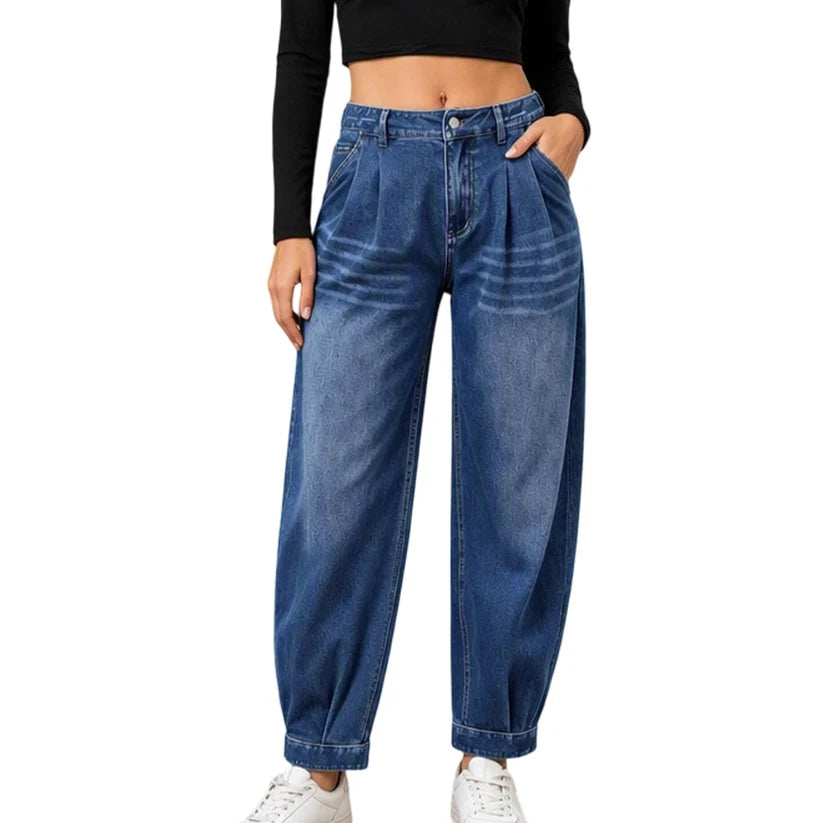 Women’s Relaxed Tapered Jeans