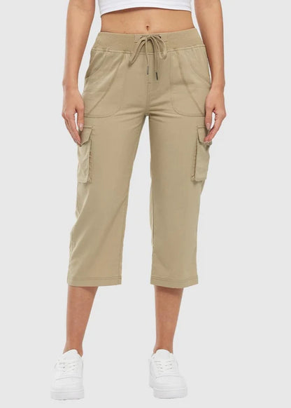 Women’s Lightweight Cargo Capri Pants